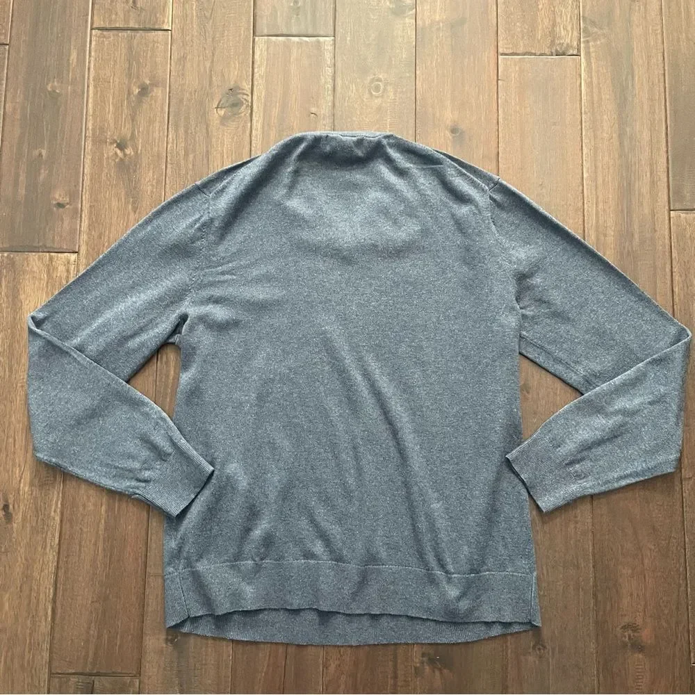 Banana Republic Light Blue Lightweight V-Neck Sweater L